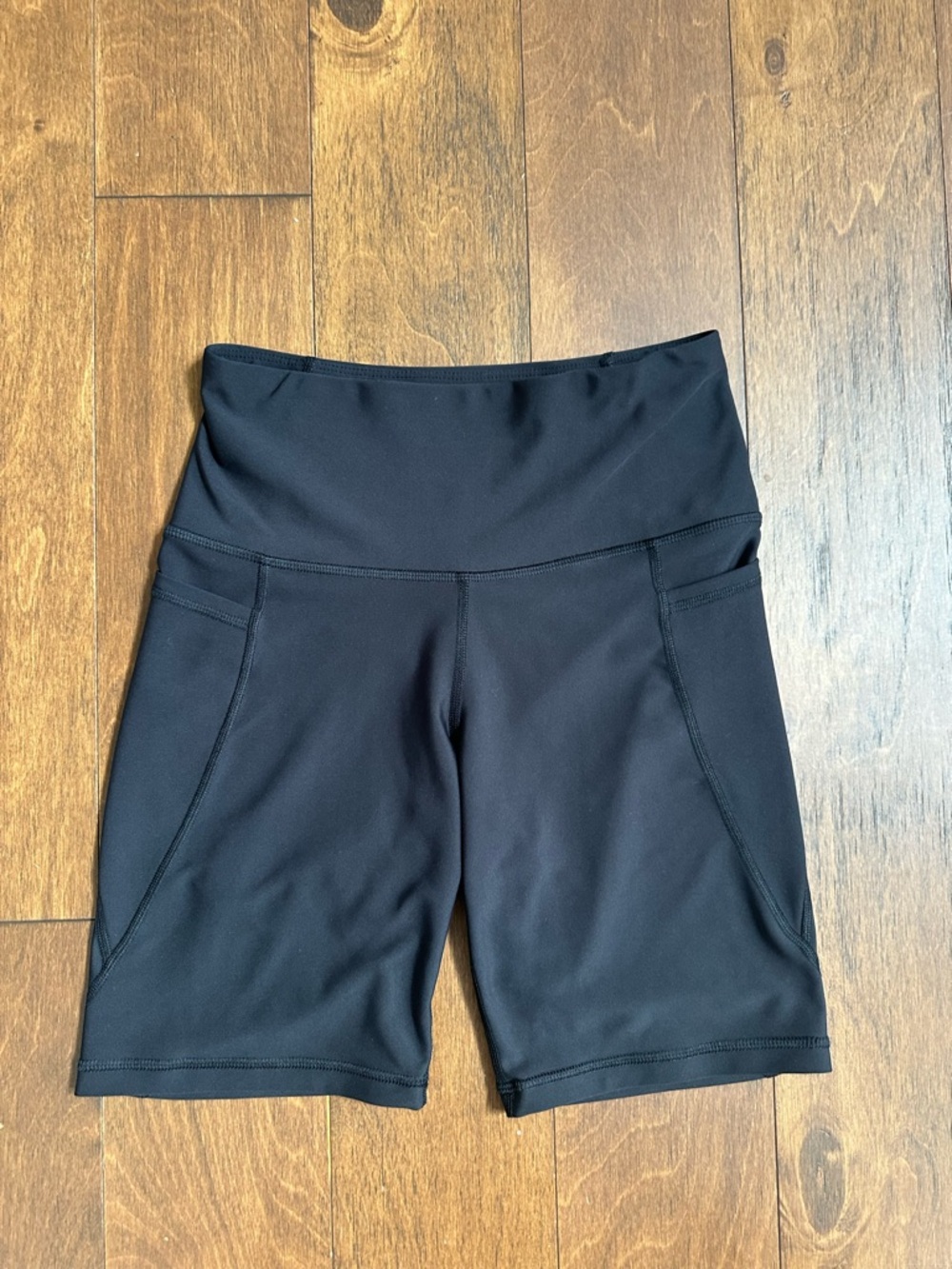 Old Navy Black High-Rise Bike Shorts with Side Pockets